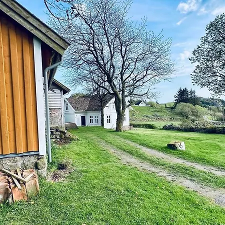 Idyllisk Pa Lista 法尔松